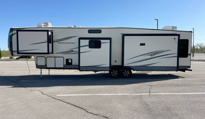 
								2020 Forest River Salem Hemisphere 369BL full									