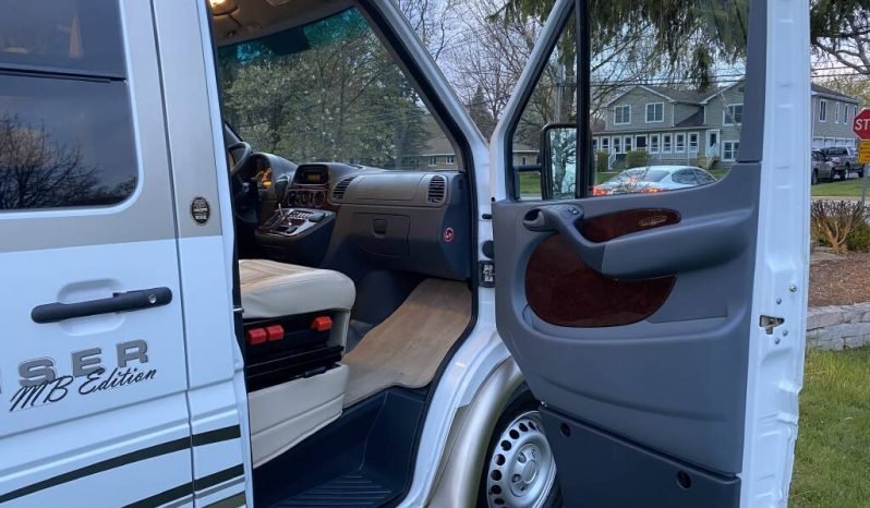 
								2006 Gulf Stream Vista Cruiser MB Edition full									