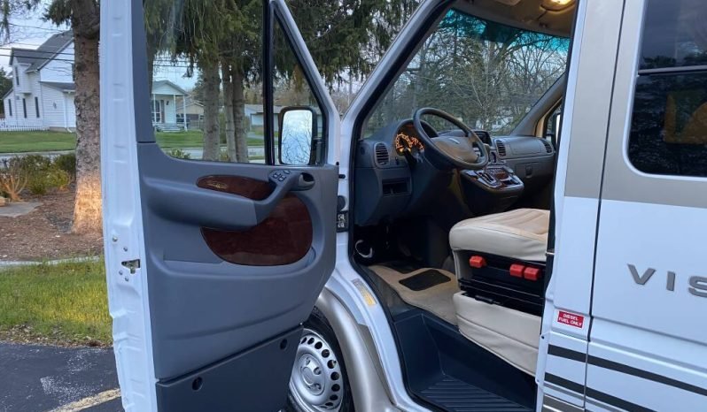 
								2006 Gulf Stream Vista Cruiser MB Edition full									