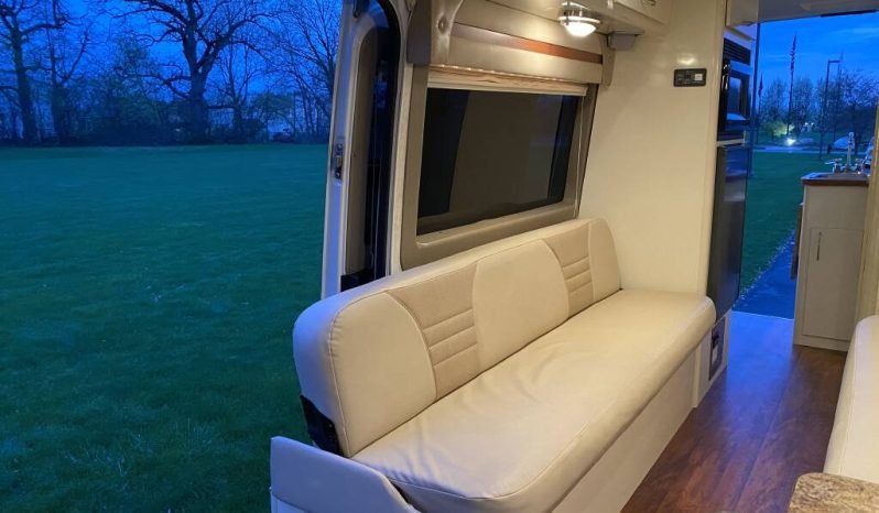 
								2006 Gulf Stream Vista Cruiser MB Edition full									