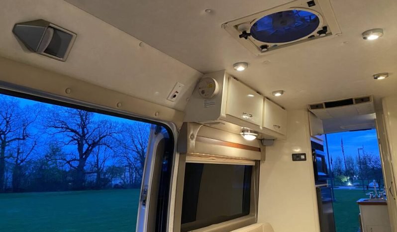 
								2006 Gulf Stream Vista Cruiser MB Edition full									