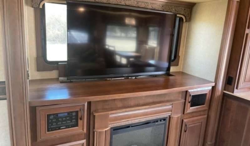 
								2015 Jayco Pinnacle 36RSQS Motorhome full									