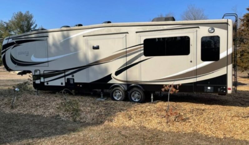 
								2015 Jayco Pinnacle 36RSQS Motorhome full									