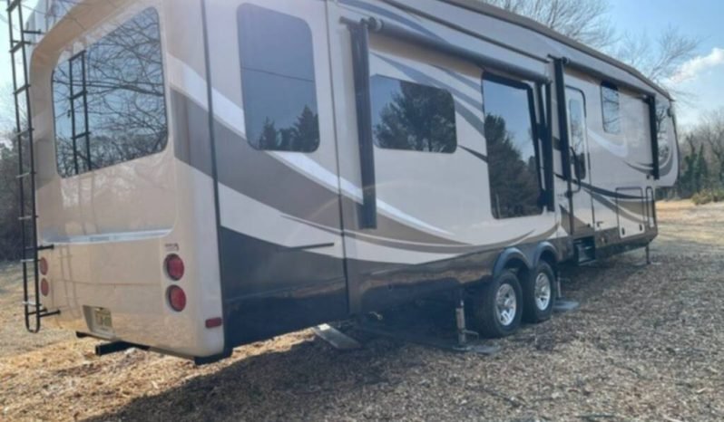 
								2015 Jayco Pinnacle 36RSQS Motorhome full									