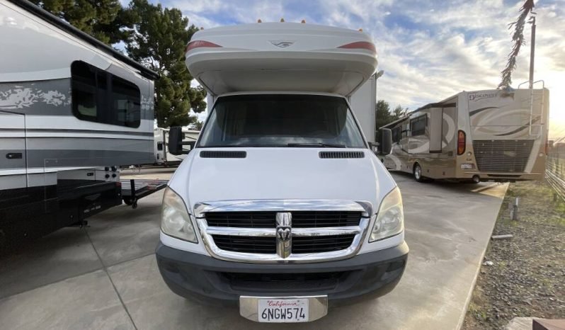 
								2008 Fleetwood Quest 24E full									