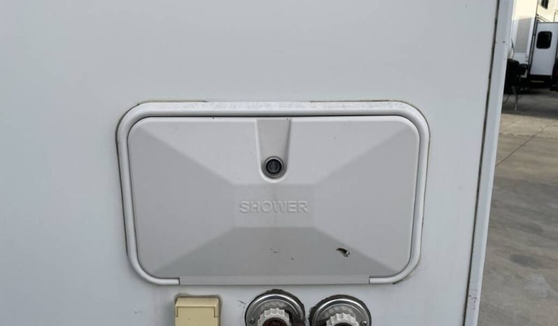 
								2008 Fleetwood Quest 24E full									