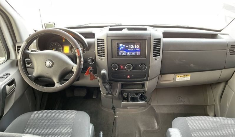 
								2008 Fleetwood Quest 24E full									