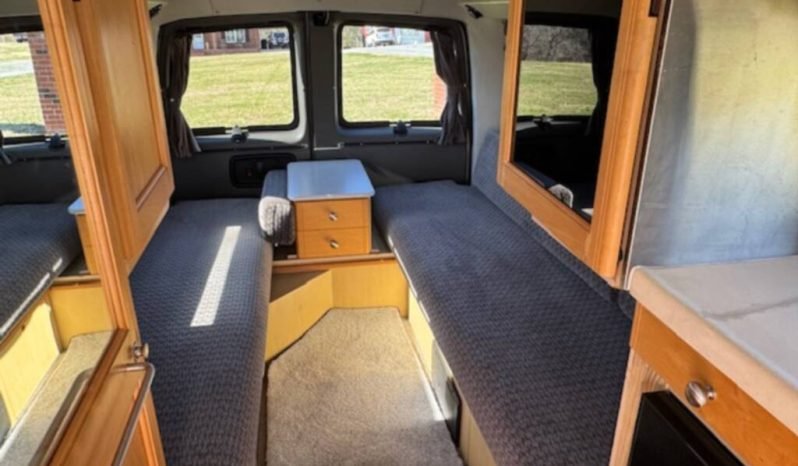 
								2004 Roadtrek 190 Popular full									