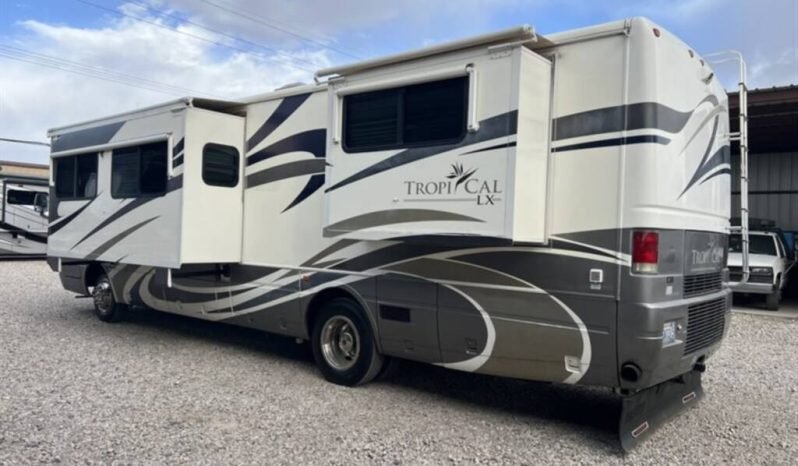 
								2005 National Tropical 370LX full									