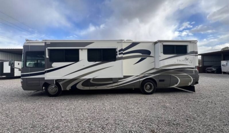 
								2005 National Tropical 370LX full									