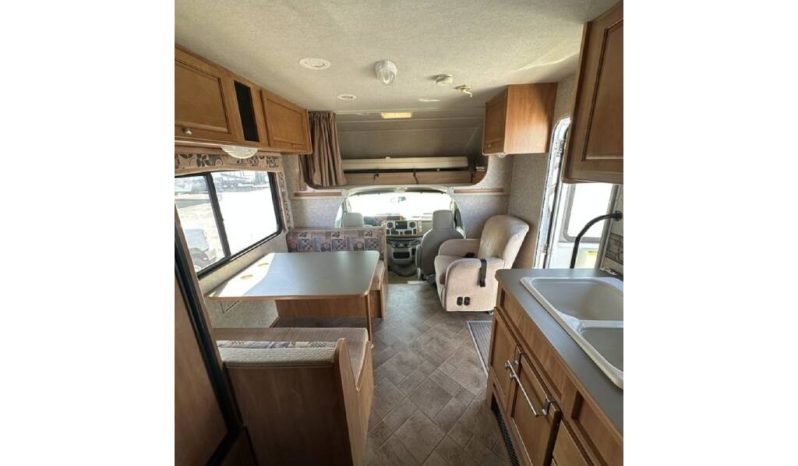 
								2010 Winnebago Access 24V full									