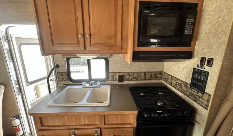 
								2010 Winnebago Access 24V full									