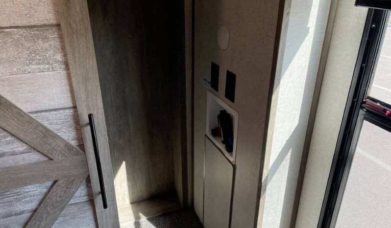 
								2020 Forest River Salem Hemisphere 369BL full									