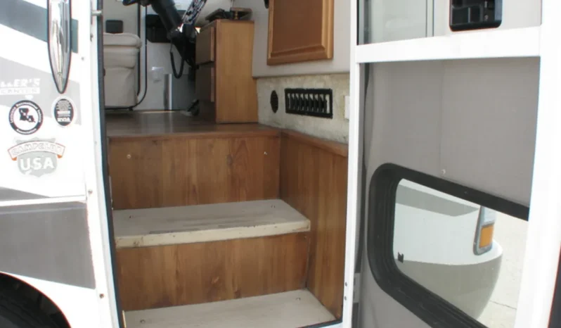 
								2001 ALLEGRO BUS BY TIFFIN MODEL 35RP full									