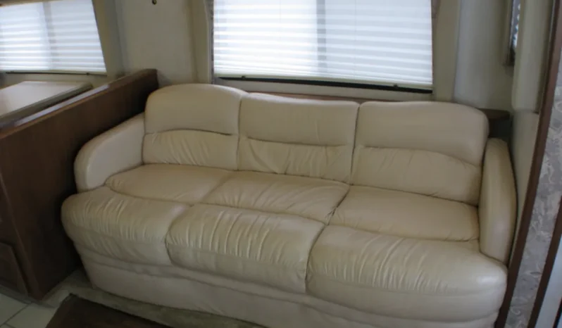 
								2001 ALLEGRO BUS BY TIFFIN MODEL 35RP full									