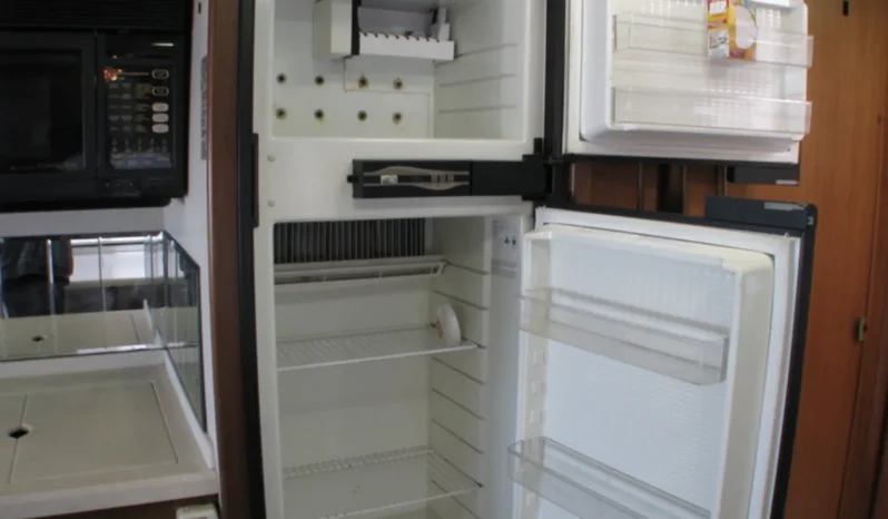 
								2001 ALLEGRO BUS BY TIFFIN MODEL 35RP full									