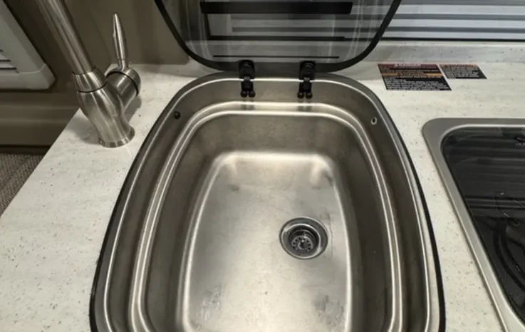 
								2019 Winnebago Travato full									