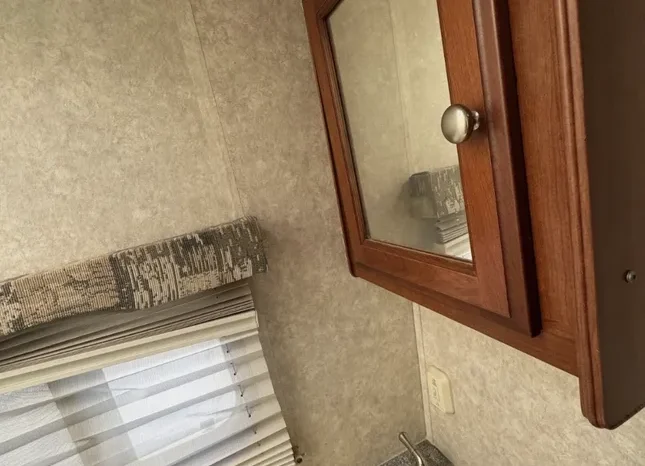 
								2008 Phoenix cruiser 2350 full									