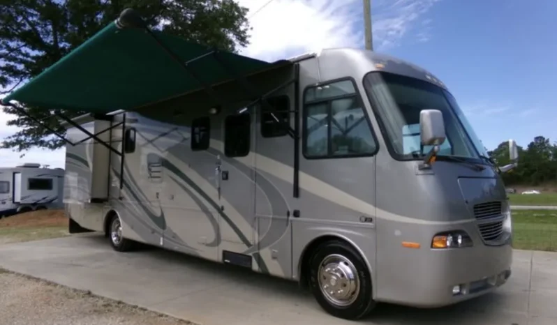 
								2005 Georgie Boy Cruise Master LE 3640 full									